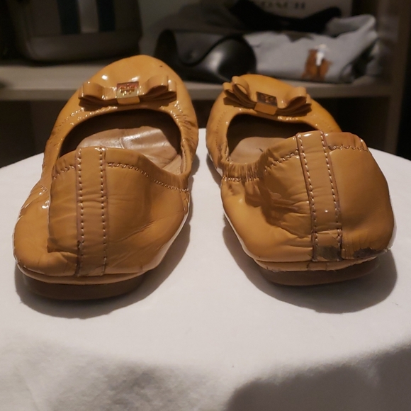 Tory Burch Minnie Patent Leather Ballet Flats - Picture 4 of 6